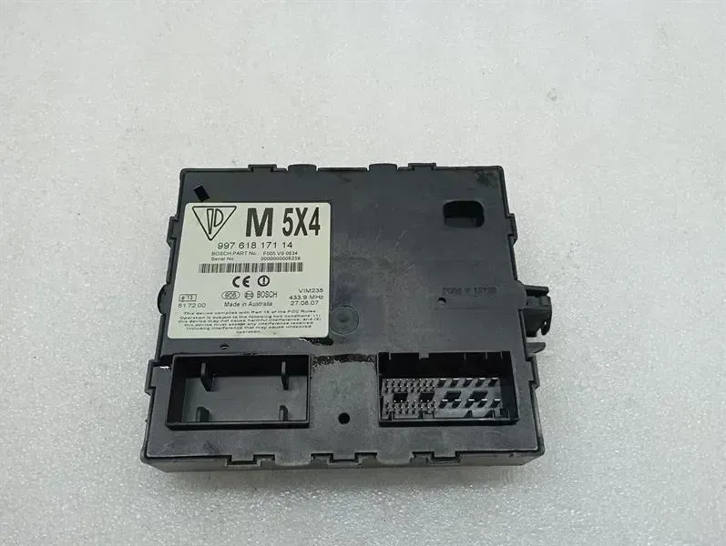 Porsche Boxster (987) Porsche Boxster 987 electronic module 99761817114 control unit alarm ECU Body type: Convertible
Fuel: Petrol