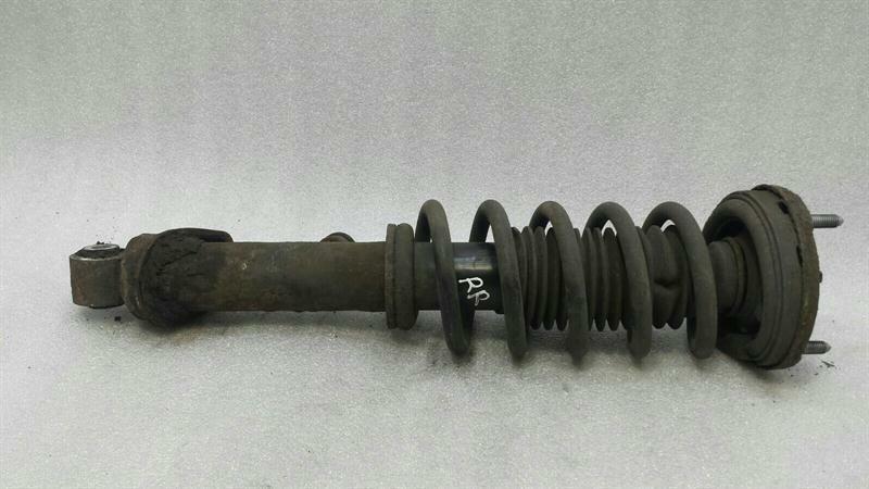 Porsche 911 (996) Porsche 911 996 Right Shock Absorber Rear Shock Absorber Rear Right Body type: Coupe
Fuel: Petrol
