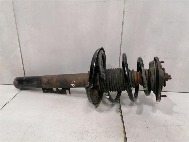 Porsche 911 (996) Porsche 911 996 C4 shock absorber front 99634304140 shock absorber front Body type: Coupe
Fuel: Petrol