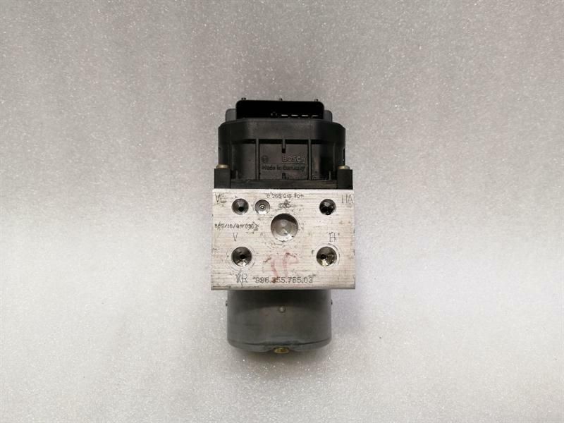 Porsche 911 996 A.B.S Pump 99635575503 ABS Pump Hydraulic Block