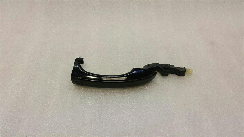 Audi A7 (4G) Audi A7 4G rear right door handle 4H0837206B door handle rear right keyless go Body type: Saloon
Fuel: Gas