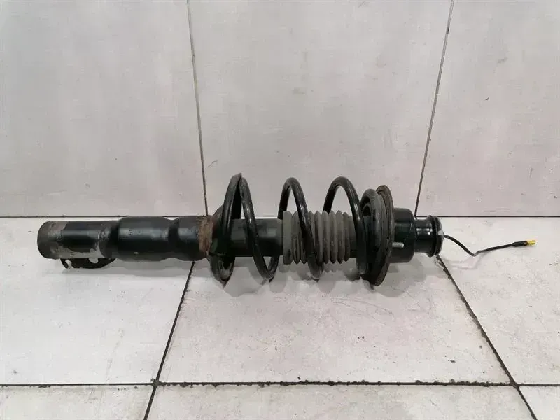 Porsche Boxster (987) Porsche Boxster 987 Shock Absorber Rear 98733305304 Shock Absorber Rear PASM Body type: Convertible
Fuel: Petrol