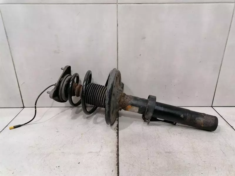 Porsche Boxster (987) Porsche Boxster 987 Shock Absorber Front 98734304510 Shock Absorber Front PASM Body type: Convertible
Fuel: Petrol