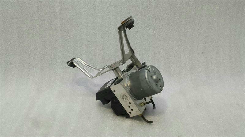 Porsche Boxster (986) Porsche Boxster 986 A.B.S Pump 99635575506 ABS Pump HYDRAULIC BLOCK Body type: Convertible
Fuel: Petrol