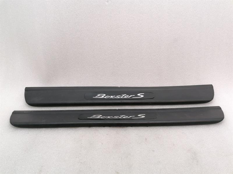 Porsche Boxster (986) Porsche Boxster S 986 Door Sill 986551303 Door Sill Body type: Convertible
Fuel: Petrol
