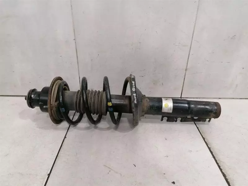 Porsche Boxster (986) Porsche Boxster 986 Shock Absorber Rear 22-113320 Shock Absorber Rear Body type: Convertible
Fuel: Petrol