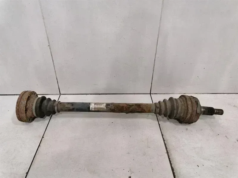 Porsche Boxster (987) Porsche Boxster 987 drive shaft rear Re 98733202424 rear right drive shaft Body type: Convertible
Fuel: Petrol