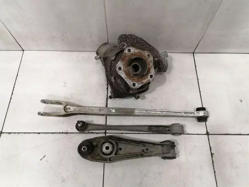 Porsche Boxster (987) Porsche Boxster 987 Left Rear Hub Set 98733165705 Wheel Bearing Housing Rear Left Body type: Convertible
Fuel: Petrol