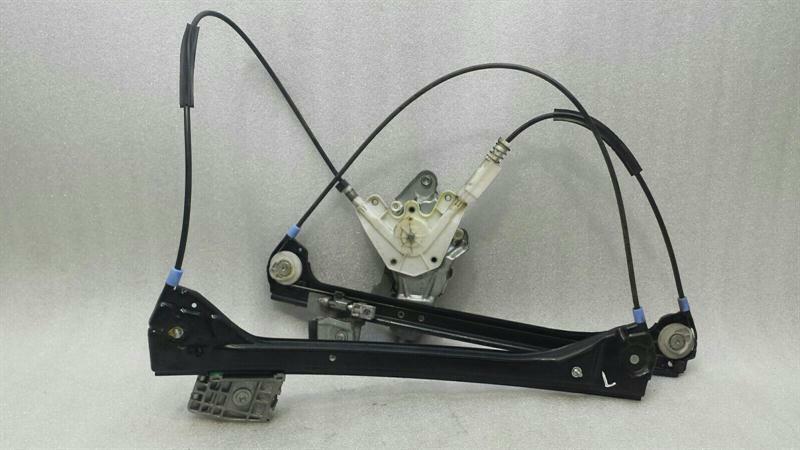 BMW 3 (E46) Left Front Door Winder BMW 3 Series E46 M3 Left Door Winder 8229105 Wi...