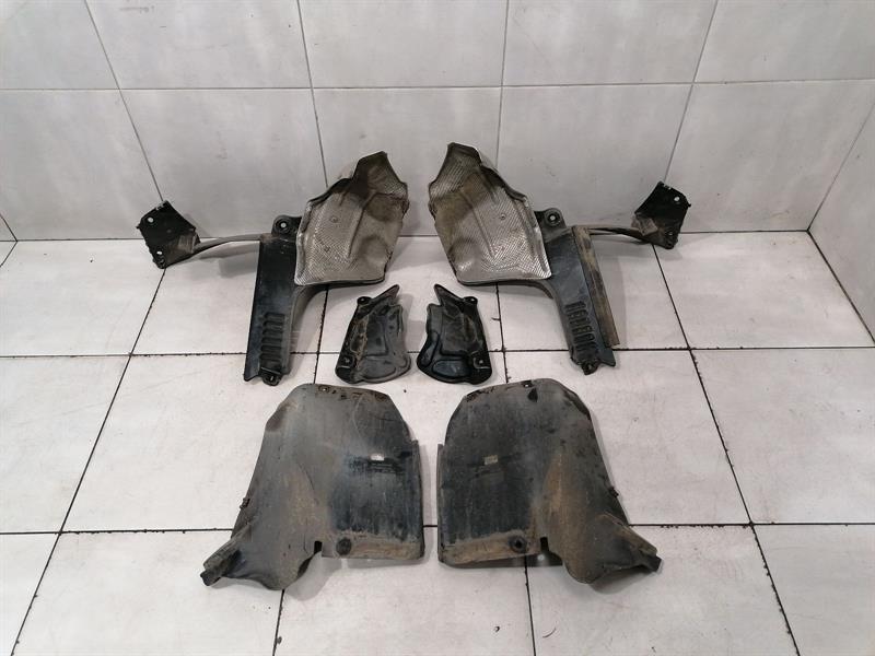 Porsche Boxster (987) Porsche Cayman 987 wheel arch liner 98750583100 wheel arch cover rear set Body type: Coupe
Fuel: Petrol