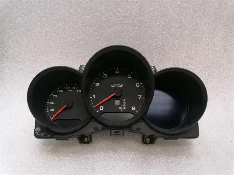 Porsche Macan Porsche Macan 95B Instrument Cluster 95B920911DR Speedometer GTS MPH Body type: SUV
Fuel: Petrol
