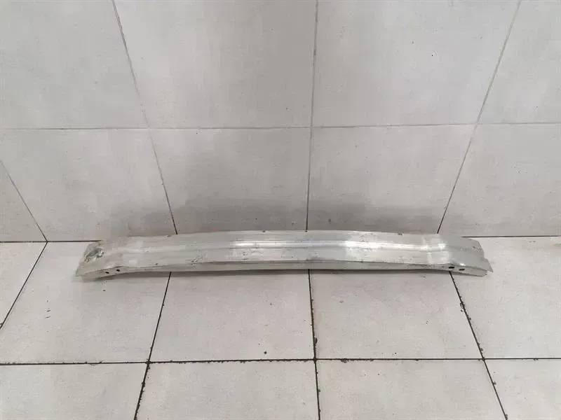 Porsche Macan Porsche Macan 95B Front Bumper Beam 8R0807113D Front Bumper Carrier Body type: SUV
Fuel: Petrol