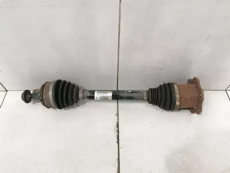 Porsche Macan Porsche Macan 95B Right Front Drive Shaft 95B407271B Drive Shaft Front Right Body type: SUV
Fuel: Petrol