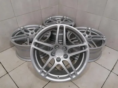 Легкосплавные диски Porsche Macan 95B 95B601025AS, комплект 8x18 и 9x18