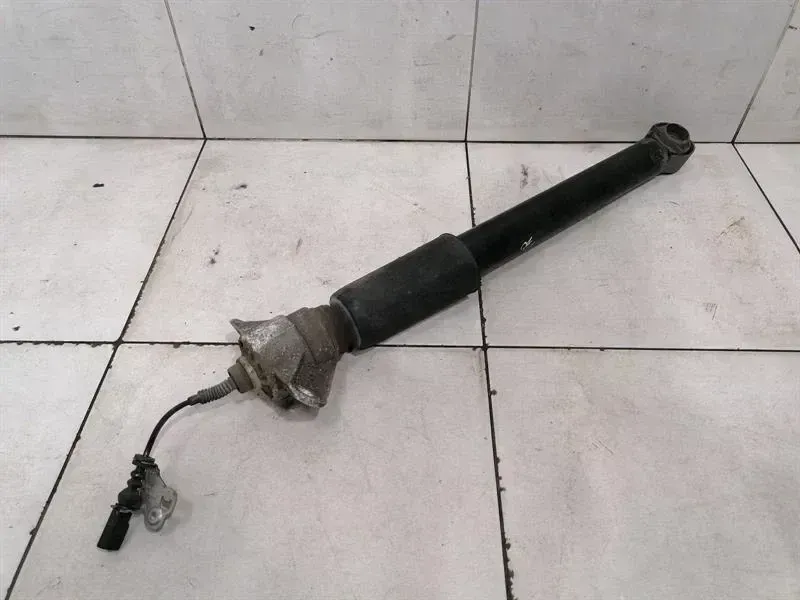 Porsche Macan Porsche Macan 95B shock absorber rear 95B513035F shock absorber rear Body type: SUV
Fuel: Petrol