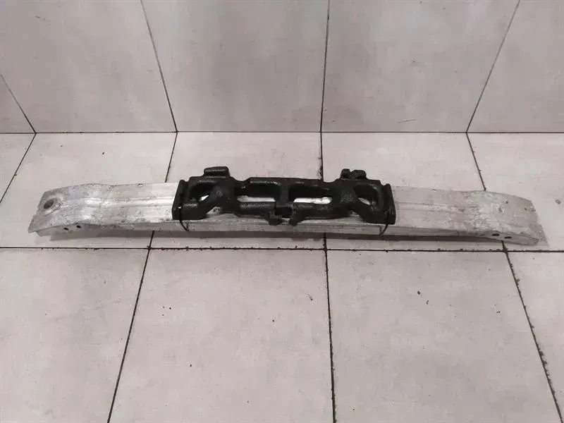Porsche Macan Porsche Macan 95B Front Bumper Beam 8R0807113D Front Bumper Carrier Body type: SUV
Fuel: Petrol