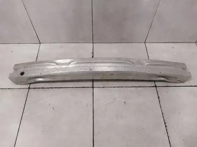 Porsche Macan Porsche Macan 95B rear bumper beam 8R0807313D rear bumper carrier Body type: SUV
Fuel: Petrol