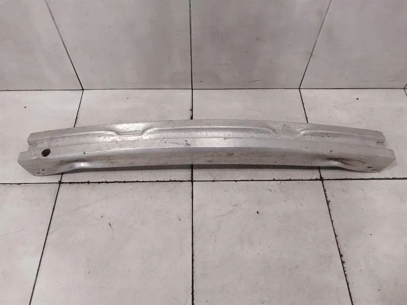 Задний бампер Porsche Macan 95B, балка 8R0807313D, кронштейн заднего бампера