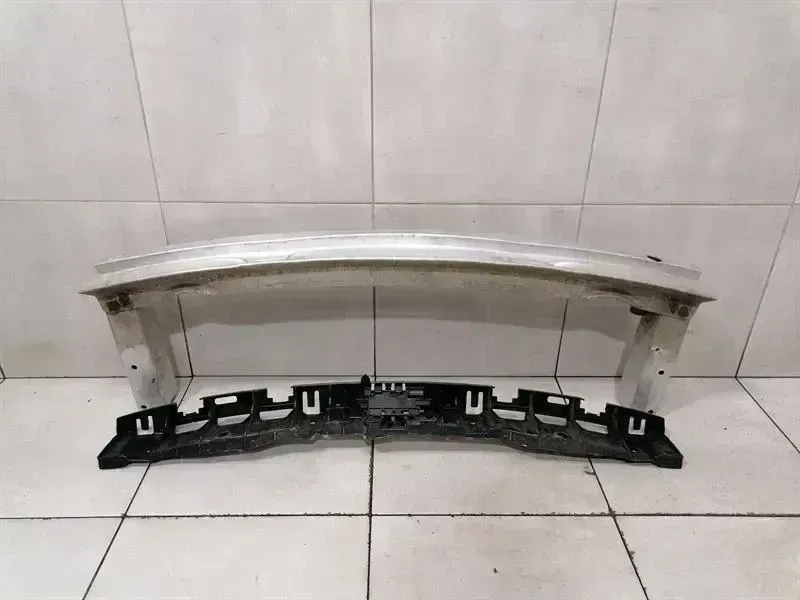 Porsche Macan Porsche Macan 95B Rear Bumper Beam 8R0907313D Bumper Support Rear Body type: SUV
Fuel: Petrol