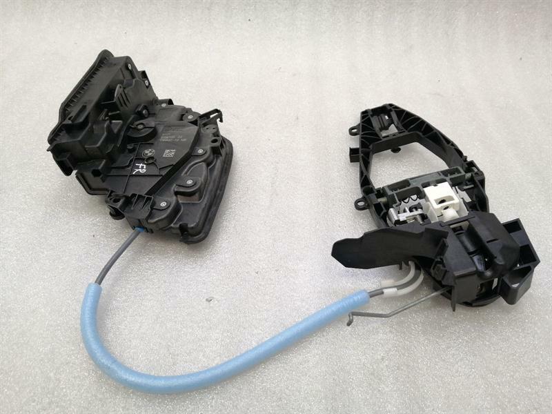 BMW X4 (G02) BMW X4 G02 door lock 9492100 door lock front right front Body type: SUV
Fuel: Petrol