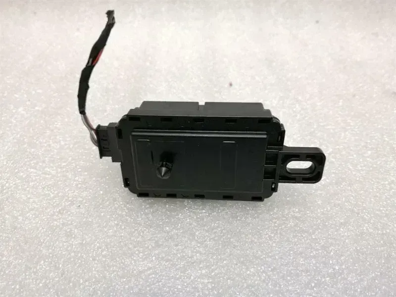 BMW X4 (G02) BMW X4 G02 Radio Reciever Module 9440540 ECU Body type: SUV
Fuel: Petrol