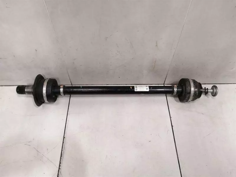 BMW X4 (G02) BMW X4 G02 Left Rear Drive Shaft 33208689567 Drive Shaft Rear Left M40iX Body type: SUV
Fuel: Petrol