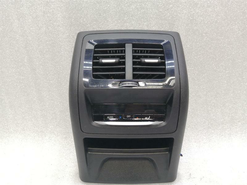 BMW X4 (G02) BMW X4 G02 Rear Climate Control Air Vent 9363822 Rear Air Conditioning Vent Grille Body type: SUV
Fuel: Petrol