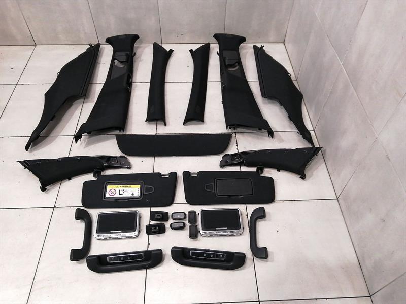 Mercedes-Benz A (W176) MERCEDES S63 AMG W222 A2226900125 BLACK BLACK HEADLINER PARTS SET ROOF LINING Body type: Saloon
Fuel: Petrol
