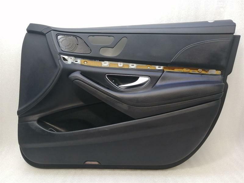 Mercedes-Benz A (W176) Mercedes S W222 door card front right RHD A2227207800 door panel front RHD Body type: Saloon
Fuel: Petrol