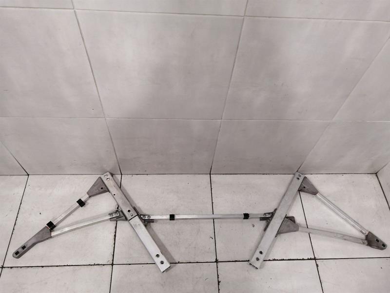 Mercedes-Benz A (W176) Mercedes S-class W222 holder bracket A2226260983 holder carrier carrier Body type: Saloon
Fuel: Petrol
