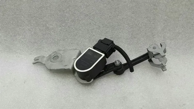 Mercedes-Benz S Coupe (C217) Sensor Mercedes E53 AMG W238 Xenon Level Sensor A00090...