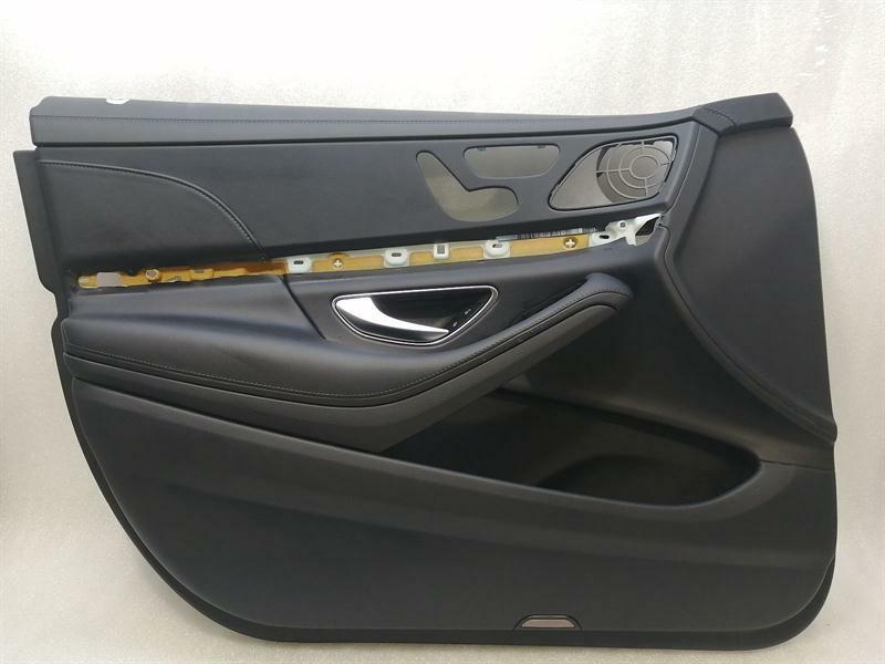 Mercedes-Benz A (W176) Mercedes S W222 door card front left RHD A2227207700 door panel front RHD Body type: Saloon
Fuel: Petrol