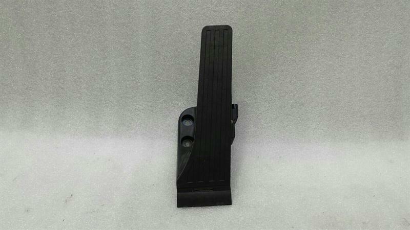 Mercedes-Benz S Coupe (C217) Gas Pedal (electrical) Mercedes E Class W238 Throttle Pedal (Electrica...