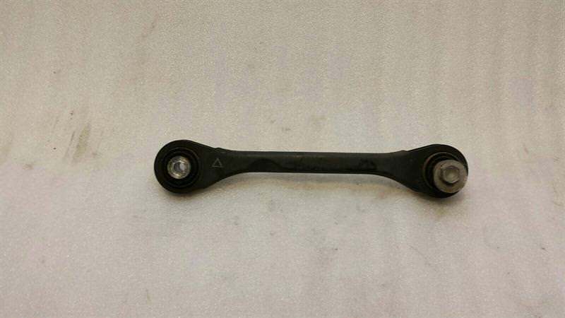 Audi A7 (4G) Audi A7 4G left rear wishbone 8K0501529L rear left wishbone Body type: Saloon
Fuel: Gas