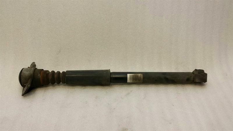 Audi A7 (4G) Audi A7 4G right shock absorber rear 4G8513035A shock absorber rear right Body type: Saloon
Fuel: Gas
