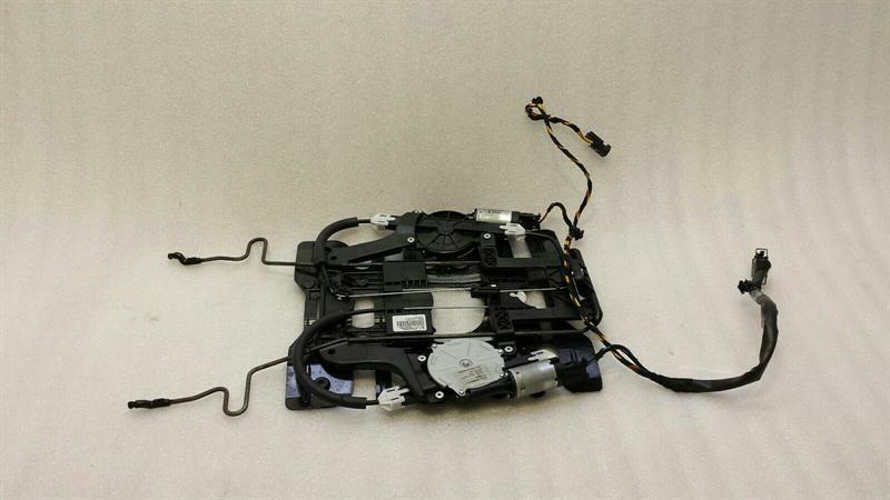 Audi A7 (4G) Audi A7 4G front seat ajdustment 5N0881880G seat backrest frame front Body type: Saloon
Fuel: Gas
