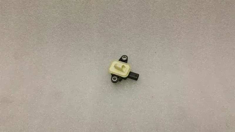 Audi A7 (4G) Audi A7 4G Impact Sensor 4H0955557 Crash Sensor SRS Body type: Saloon
Fuel: Gas