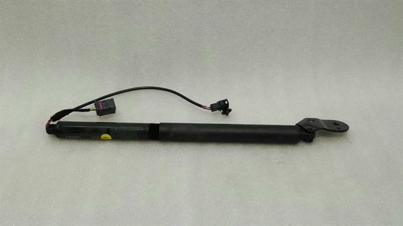 Audi A7 (4G) Audi A7 4G Left Boot Lid Strut 4G8827851E Tailgate Gas Spring Left Body type: Saloon
Fuel: Gas
