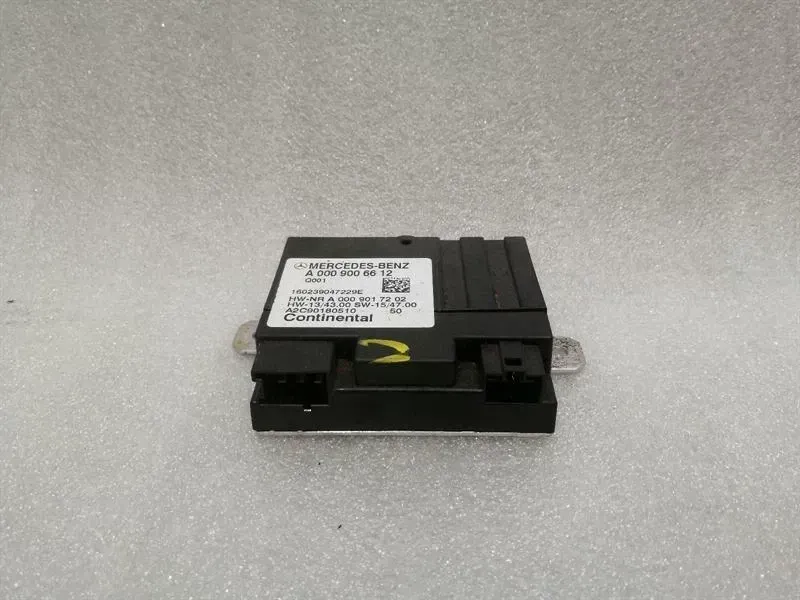 Mercedes-Benz A (W176) Mercedes C43 AMG W205 Fuel Pump Module A0009006612 Fuel Pump Control Unit Body type: Estate
Fuel: Petrol