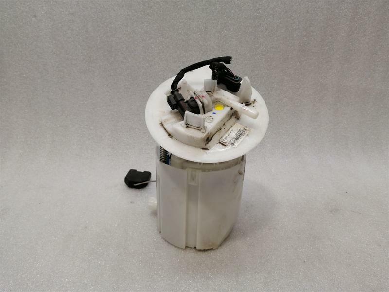 Mercedes-Benz A (W176) Mercedes C43 AMG W205 Fuel Pump Electric A2054704900 Fuel Pump M276 Body type: Estate
Fuel: Petrol