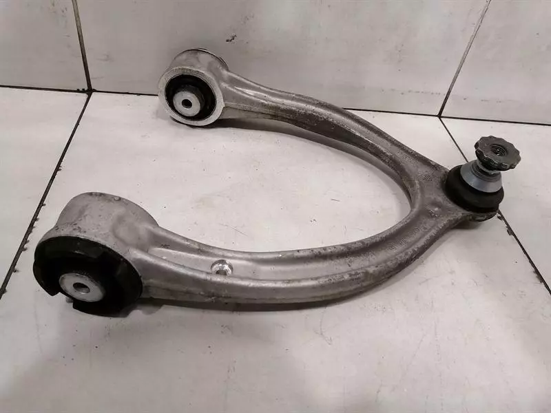 Mercedes-Benz A (W176) Mercedes C43 AMG W205 Right Front Wishbone A2053303403 Front Right Wishbone Body type: Coupe
Fuel: Petrol