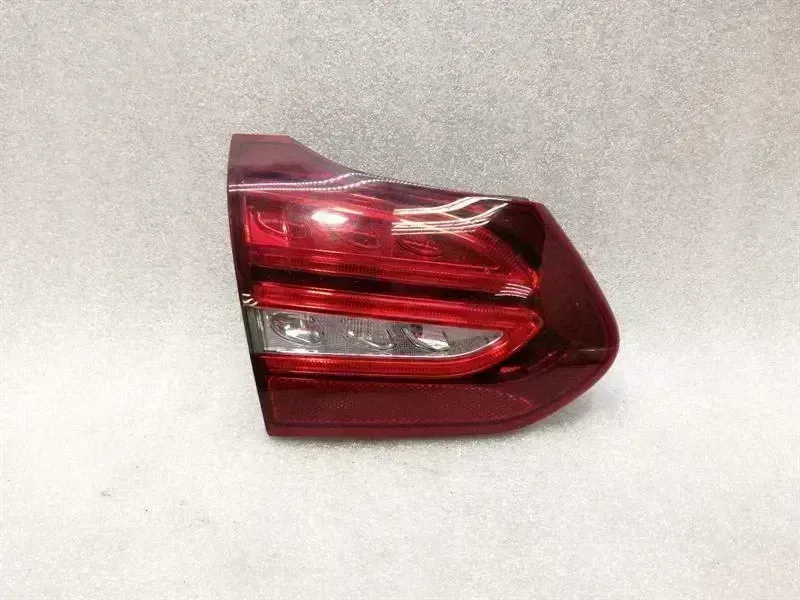 Mercedes-Benz A (W176) Mercedes C W205 Left Rear Light A2059061503 Rear Left Tail Light Combo Body type: Estate
Fuel: Petrol