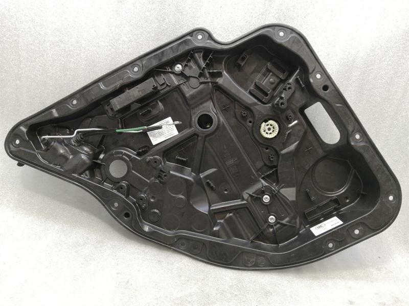 Mercedes-Benz A (W176) Mercedes Saloon W205 RLH Door Winder A2057307904 Window Regulator Rear Left. Body type: Estate
Fuel: Petrol