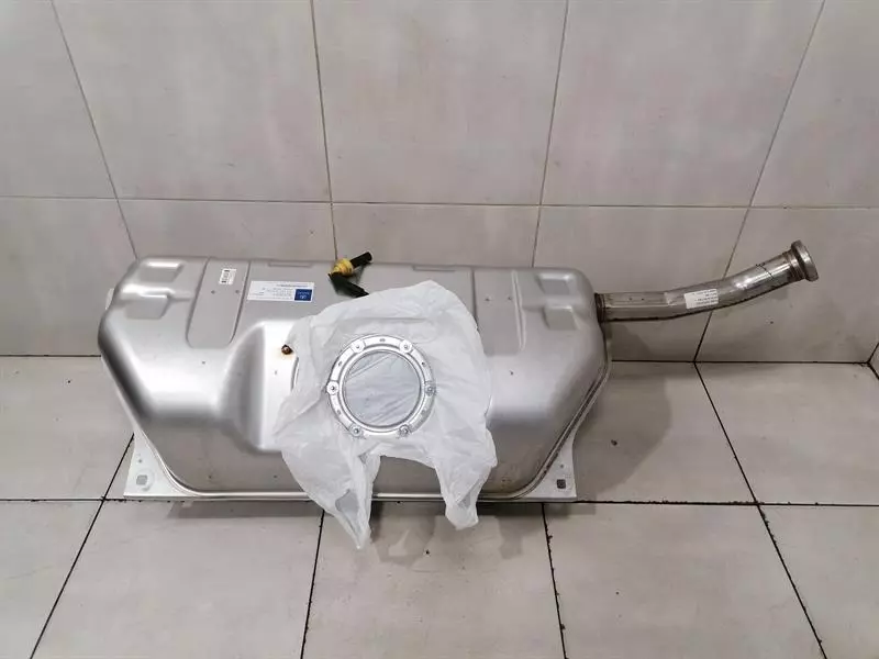 Mercedes-Benz A (W176) Mercedes SL R231 fuel tank A2314700301 fuel tank Body type: Convertible
Fuel: Petrol