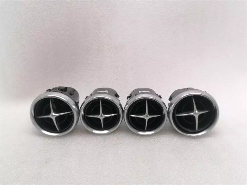 Mercedes-Benz A (W176) Mercedes SL R231 air vent set A2318300054 ventilation nozzle ventilation grille set Body type: Convertible
Fuel: Petrol