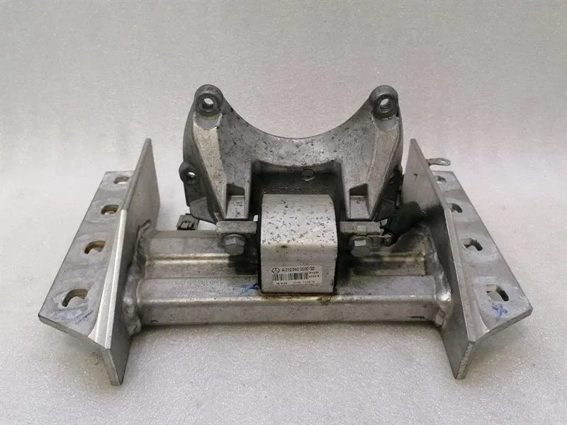 Mercedes SL R231 Gearbox Mount A2312401102 Gearbox Mount