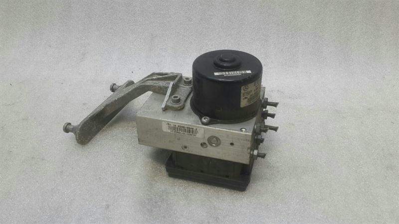 Mercedes-Benz SLK (R171) MERCEDES SLK R171 A.B.S PUMP A0044316212 ABS PUMP HYDRAULIC BLOCK SLK280 Body type: Convertible
Fuel: Petrol