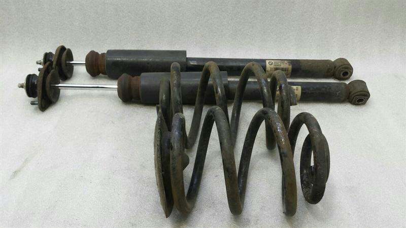 BMW Z4 (E85 / E86) BMW Z4 E85 shock absorber rear set 33526785997 shock absorbers rear set M sport Body type: Convertible
Fuel: Petrol