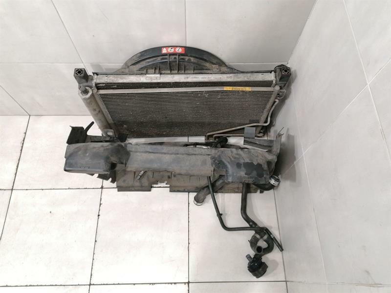 Mercedes-Benz SLK (R172) 2011-2020 Mercedes SLK280 R171 Radiator Pack Set A2035004203 Radiator Package M272 V6