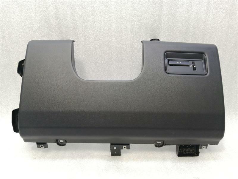 Land Rover Range Rover Sport (L461) 2022-... LAND ROVER Range Rover Sport L494 Driver Knee Cover LR034678 RHD RIGHT HAND DRIVE